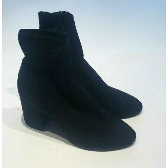 NWOB Madden Girl Rally Black Ankle Heel Booties - Picture 1 of 6